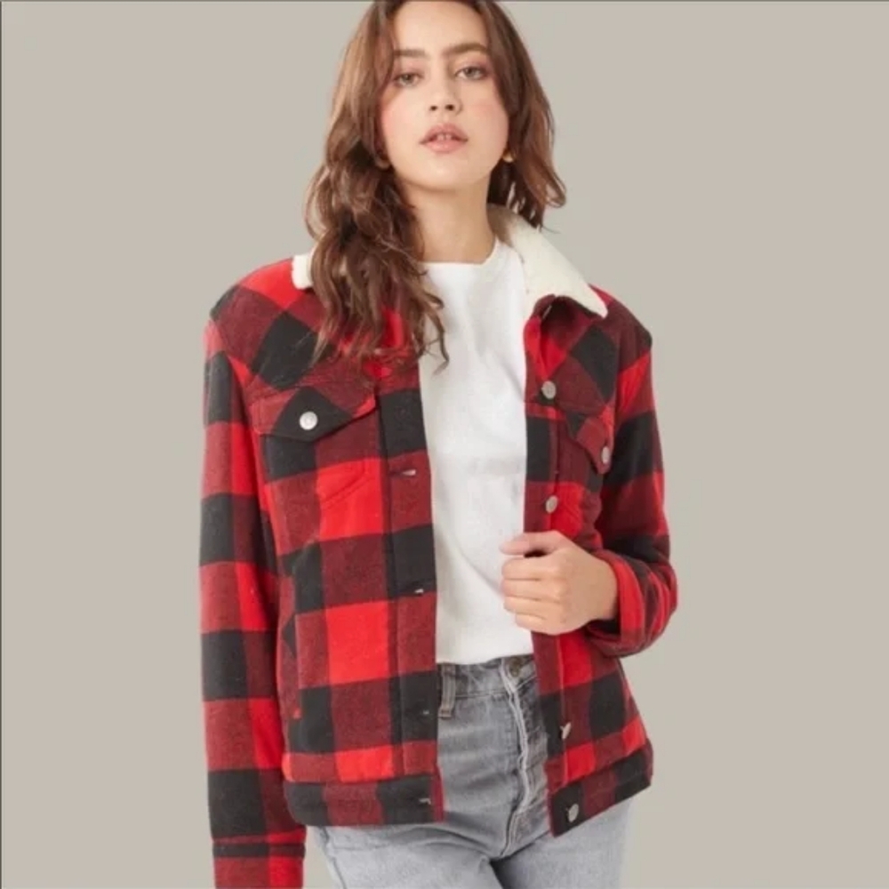 Love Tree Women's Buffalo Plaid Jacket Size Medium Fully Lined Faux Fur